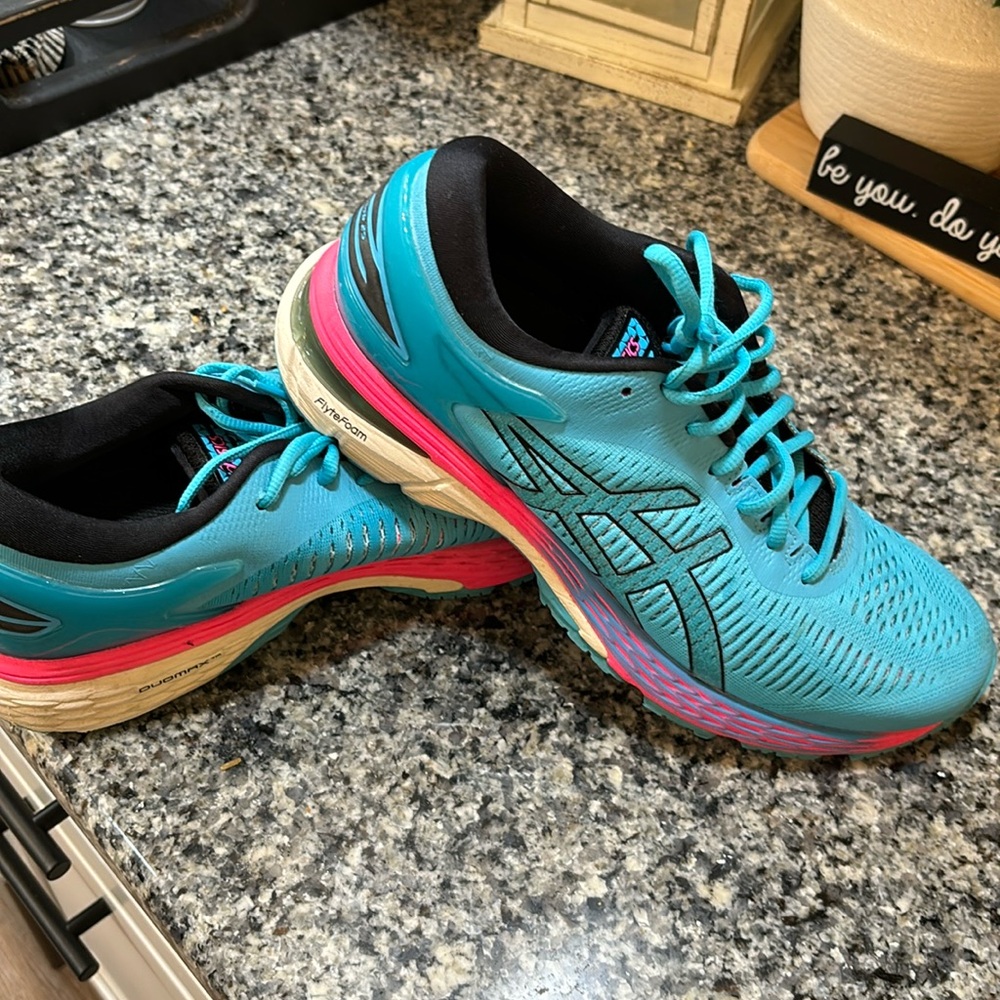 Women’s Aasics sneakers